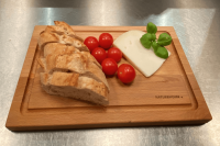 Schneidebrett mit Saftrille Buche einseitig, 30 x 20 x 1,5 cm Textgravur mit bis zu 60 Zeichen