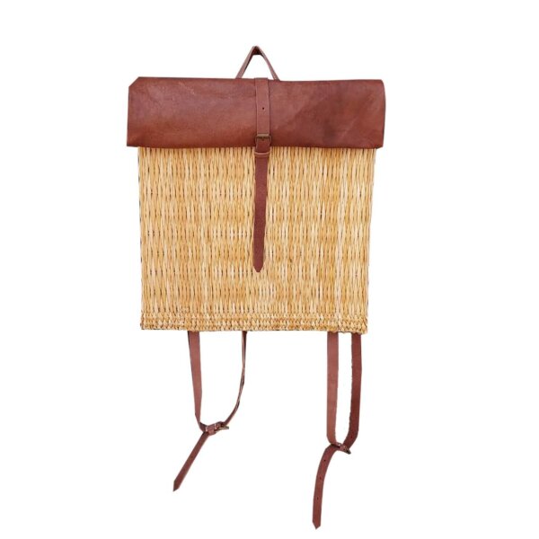 Mediterraner Rucksack – handgeflochten aus Schilfrohr & Ziegenleder